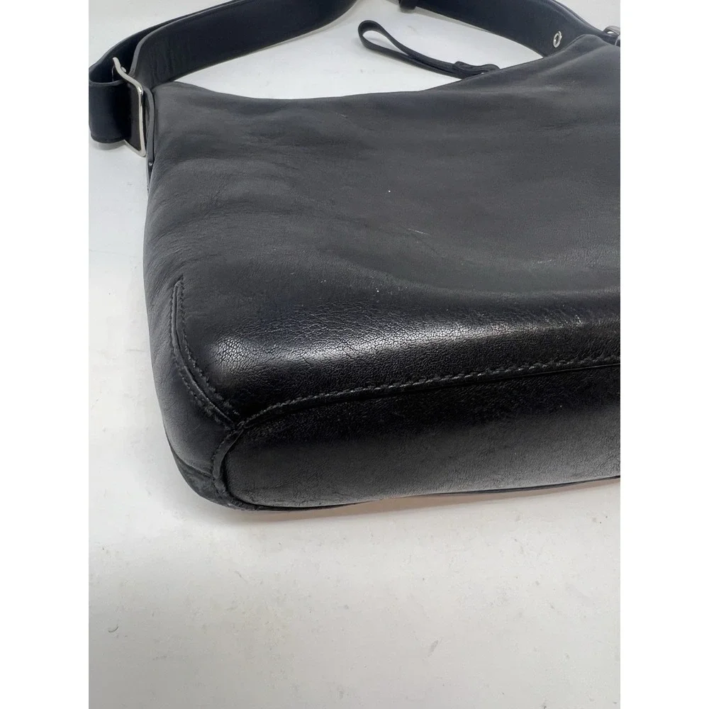 Coach Legacy Slim‎ Hobo 9326 Crossbody EUC